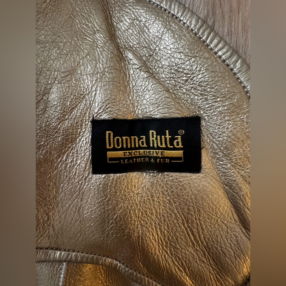 Exclusive Design Winter Jacket. Real leather, real fur. Size Small. New. - Picture 11 of 16